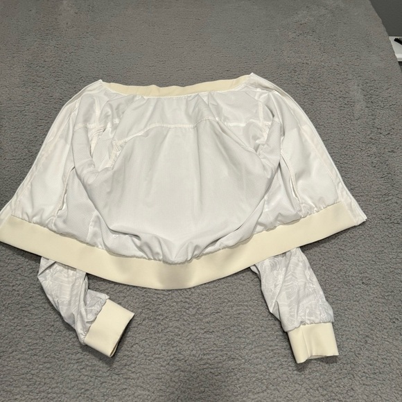 Lululemon Women’s Bomb Around Jacket Reversible Lightweight Stretch Wave White 6 - Picture 6 of 10